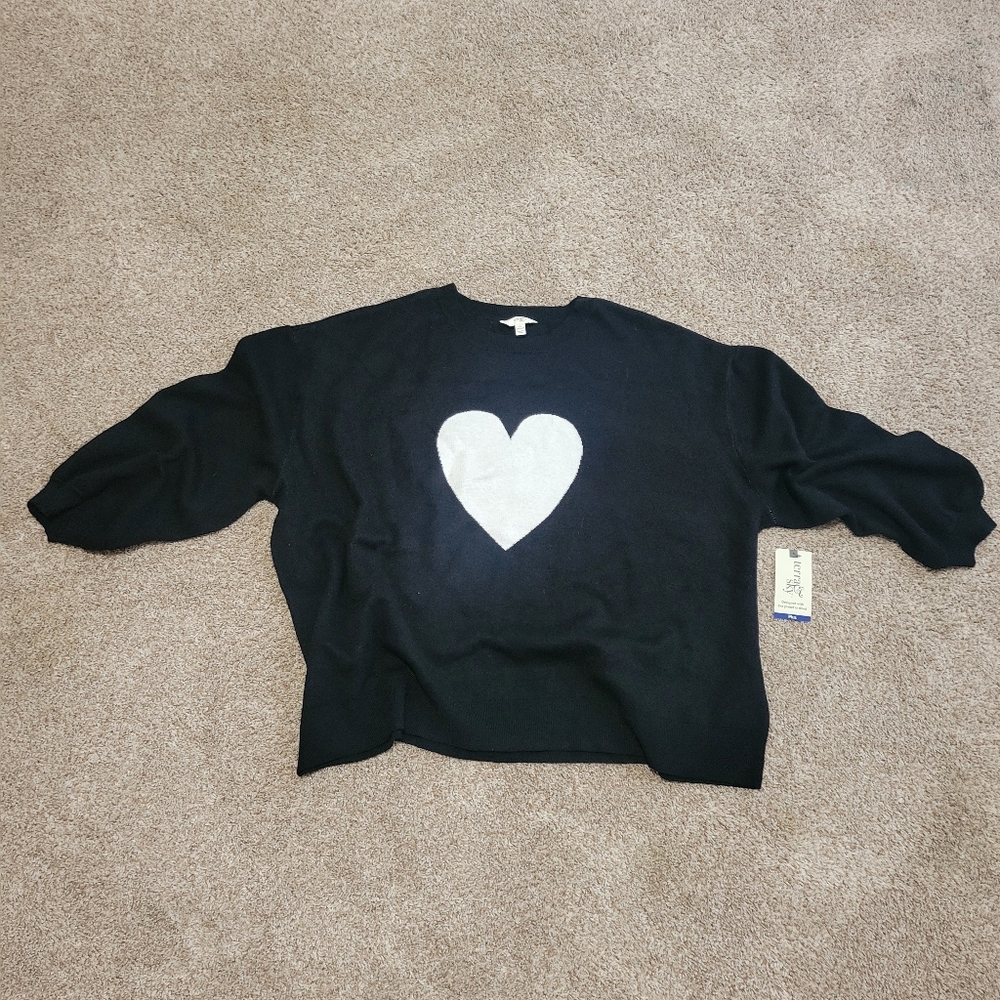 Terra & Sky Black and White Heart Crew Neck Sweater